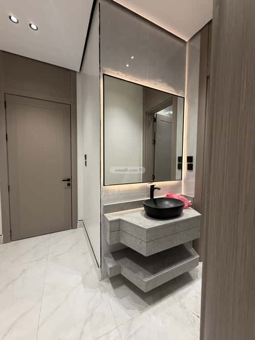 Apartment 189 SQM with 5 Bedrooms King Fahad Dist, Aldammam