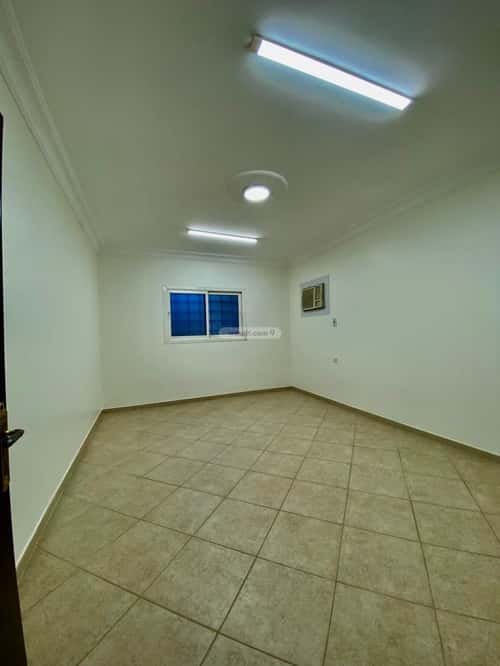 6 bedroom villa in Al Rabwa