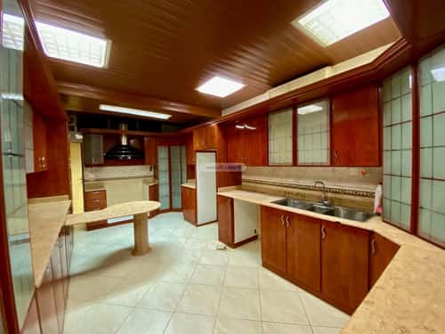 Villa 250 SQM Facing North on 15m Width Street Ar-Rabwah, Central Riyadh, Riyadh