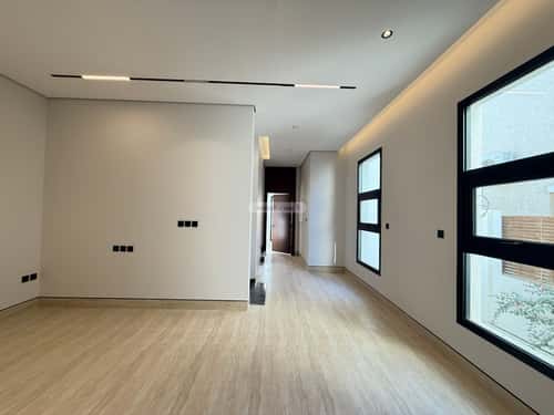 5 bedroom villa in Al Mahdiyyah