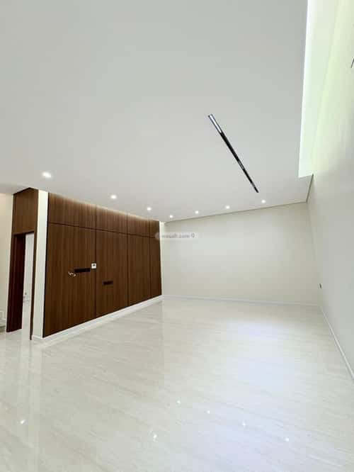 Villa 374 SQM Facing South on 15m Width Street Al-Mahdiyah, West Riyadh, Riyadh