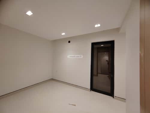 فيلا 276 متر مربع مع شقة واجهة شمالية الرمال، شرق الرياض، الرياض