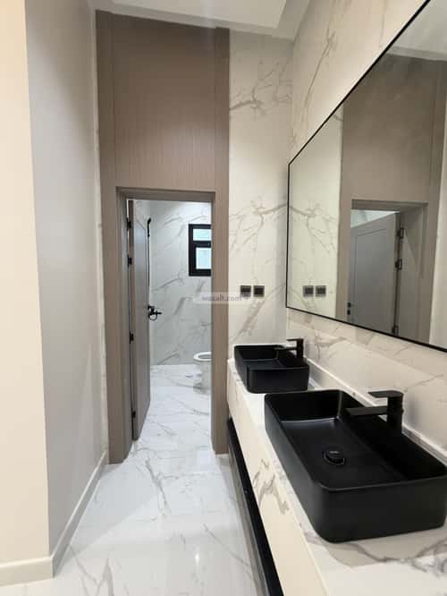 Apartment 231 SQM with 6 Bedrooms Uhod, Aldammam