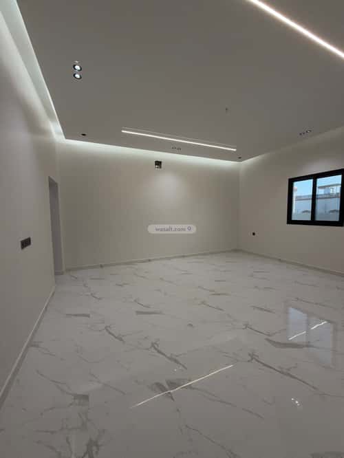 Apartment 231 SQM with 6 Bedrooms Uhod, Aldammam