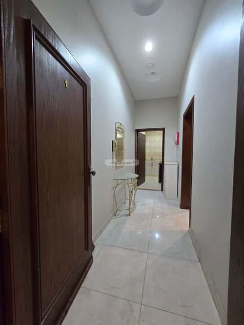 Building 500 SQM with 3 Floors Facing North Al Yaqoot, North Jeddah, Jeddah