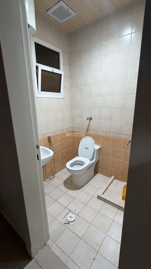 شقة 367 متر مربع ب 4 غرف قرطبة، شرق الرياض، الرياض