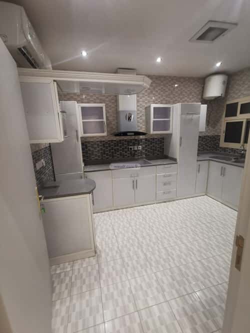 Apartment with 4 Bedrooms Qurtubah, East Riyadh, Riyadh