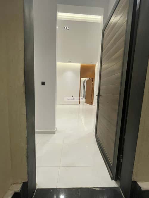 Floor 205 SQM with 3 Bedrooms Ar-Rimal, East Riyadh, Riyadh