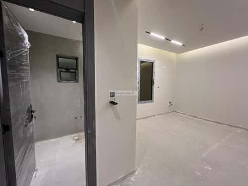 Floor 189 SQM with 5 Bedrooms Ghirnatah, East Riyadh, Riyadh