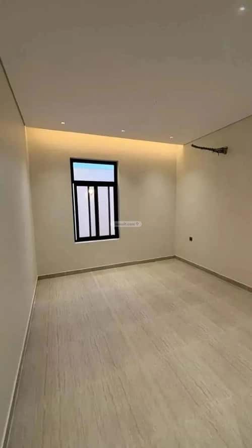 Floor 300 SQM with 5 Bedrooms Haya Nabla, Madinah