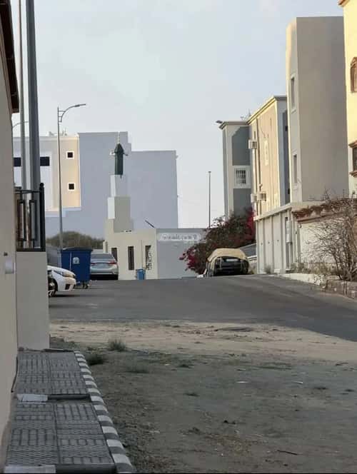 فيلا 342 متر مربع شمالية على شارع 12م سلطانة، أبها