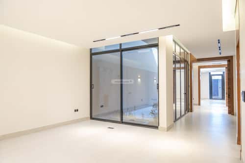 فيلا 429 متر مربع شمالية على شارع 20م النرجس، شمال الرياض، الرياض