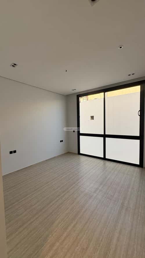 دور ب 4 غرف العليا، وسط الرياض، الرياض