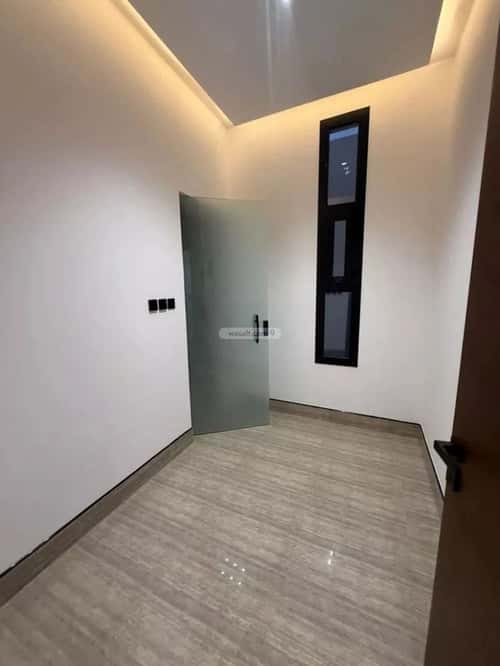 5 bedroom villa in Al Mahdiyyah