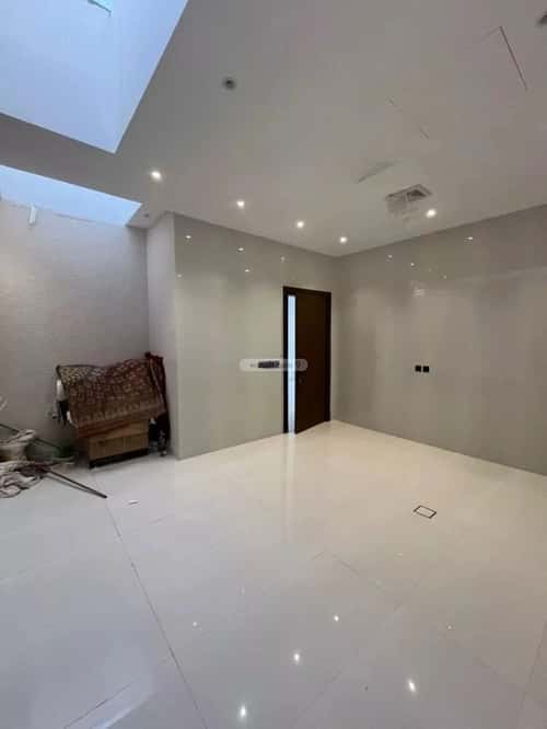 6 bedroom villa in Al Mahdiyyah