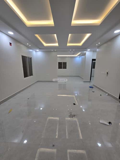 8 bedroom villa in Al Rimal