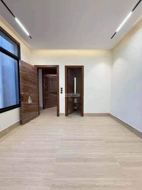 5 bedroom villa in Al Mahdiyyah