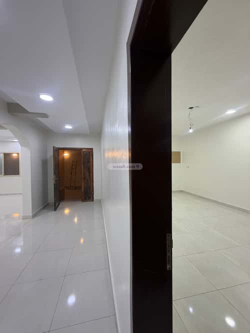 دور 500 متر مربع ب 6 غرف ضاحية الملك فهد، الدمام