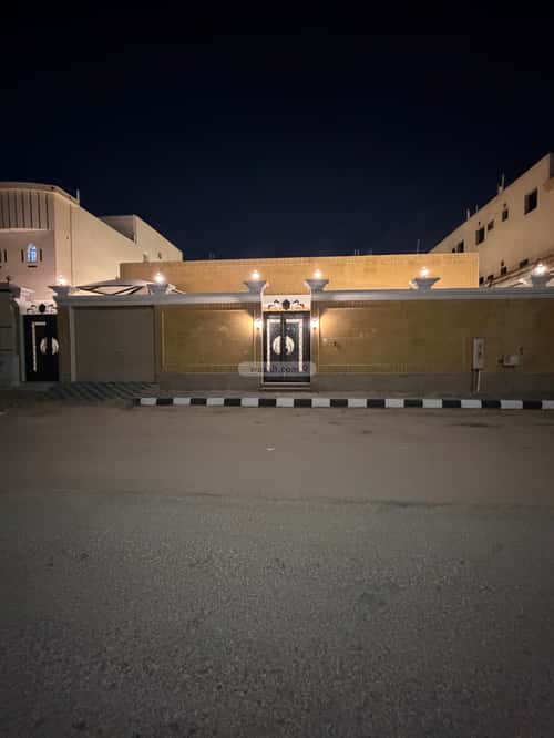 Floor 500 SQM with 6 Bedrooms King Fahad Dist, Aldammam