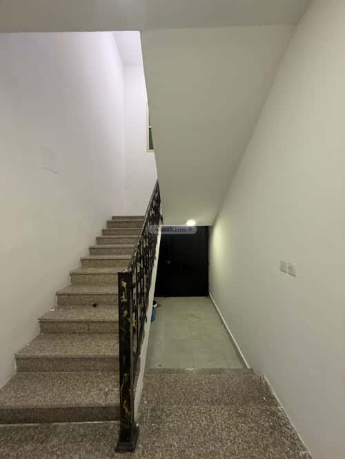 دور 500 متر مربع ب 6 غرف ضاحية الملك فهد، الدمام