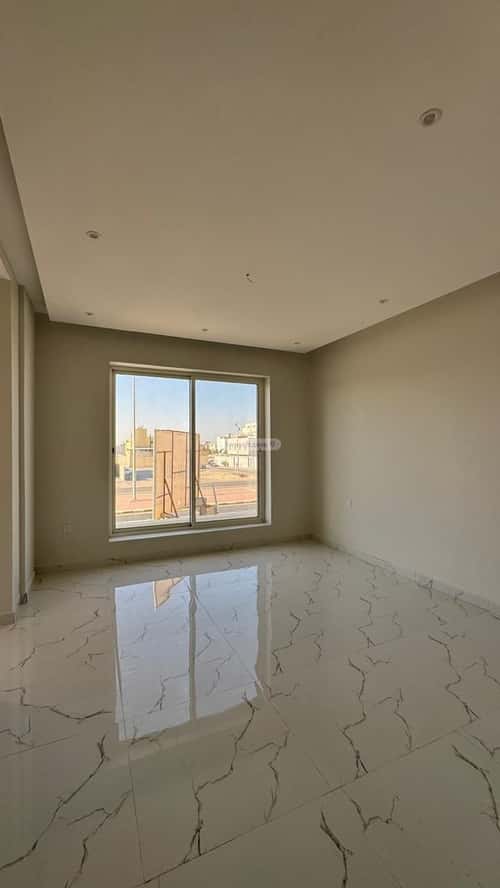 فيلا 360 متر مربع شمالية على شارع 15م الشعلة، الدمام