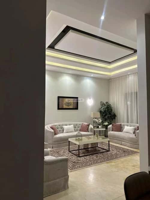 فيلا 200 متر مربع جنوبية شرقية على شارع 15م الملقا، شمال الرياض، الرياض