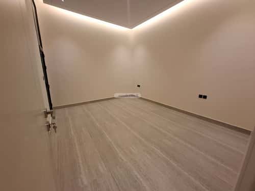 Floor 144 SQM with 5 Bedrooms Al-Muanisiyah, East Riyadh, Riyadh