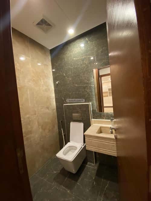 Apartment 163 SQM with 5 Bedrooms Al Faysaleyyah, North Jeddah, Jeddah