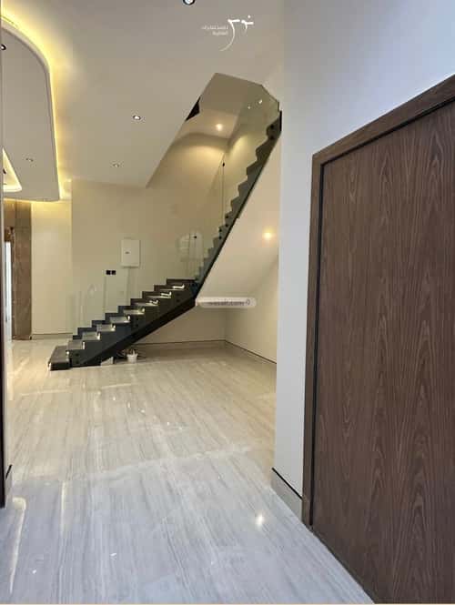 فيلا 383 متر مربع غربية على شارع 25م المهدية، غرب الرياض، الرياض