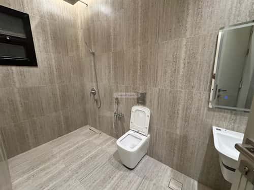 Floor 135 SQM with 5 Bedrooms Al-Muanisiyah, East Riyadh, Riyadh