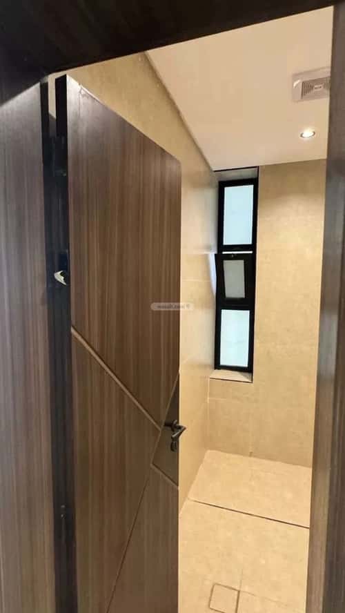 Apartment 216 SQM with 6 Bedrooms Teebh, Aldammam