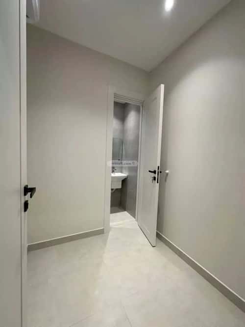 شقة 154 متر مربع ب 4 غرف البحر، الخبر