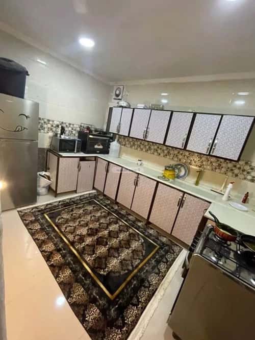 شقة 118 متر مربع ب 3 غرف النور، الدمام