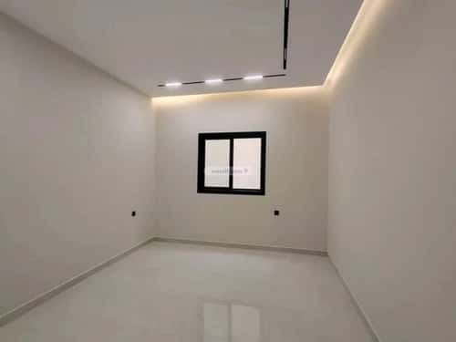 فيلا 300 متر مربع شرقية على شارع 20م العوالي، غرب الرياض، الرياض