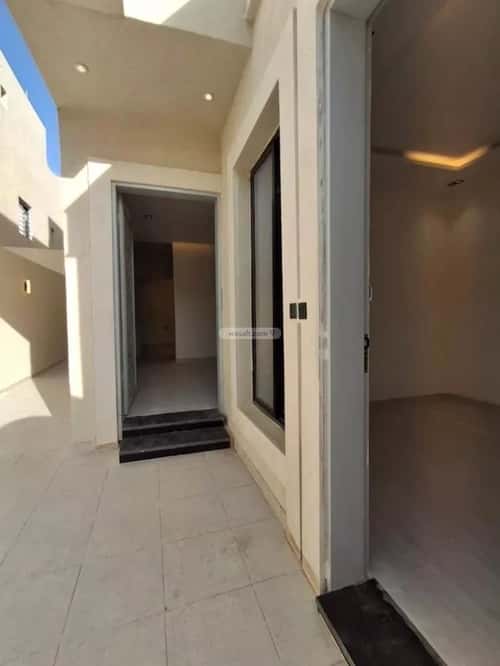 دور 220 متر مربع ب 5 غرف بدر، جنوب الرياض، الرياض