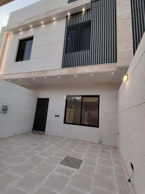 فيلا 264 متر مربع شرقية على شارع 20م عكاظ، جنوب الرياض، الرياض