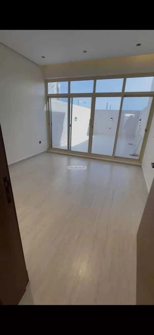 فيلا 336 متر مربع جنوبية على شارع 20م الصفاء، وسط الرياض، الرياض