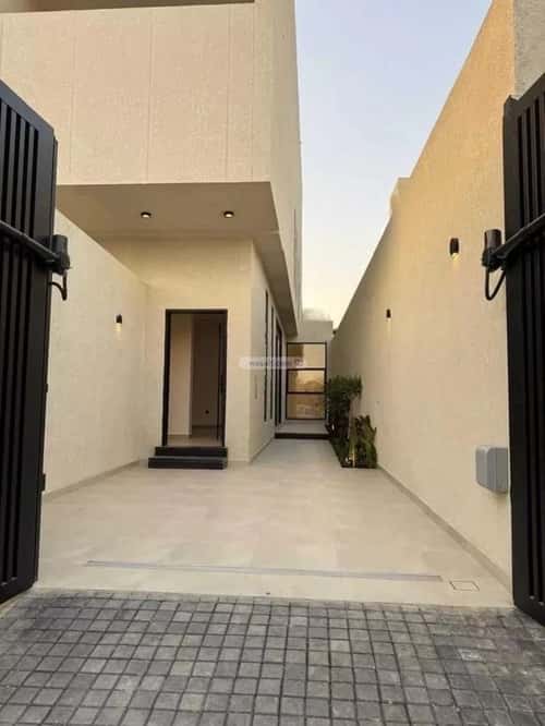Floor 196 SQM with 5 Bedrooms Al-Quds, East Riyadh, Riyadh