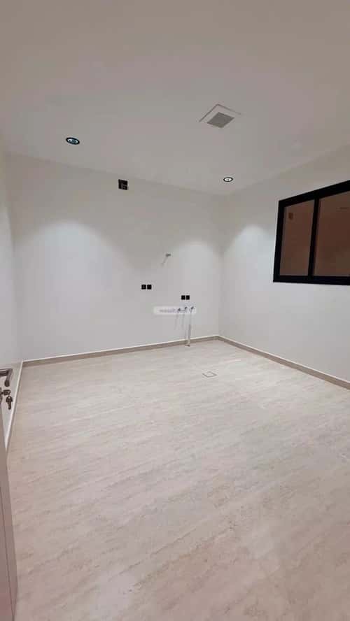 فيلا 400 متر مربع شرقية على شارع 20م العريجاء الأوسط، غرب الرياض، الرياض