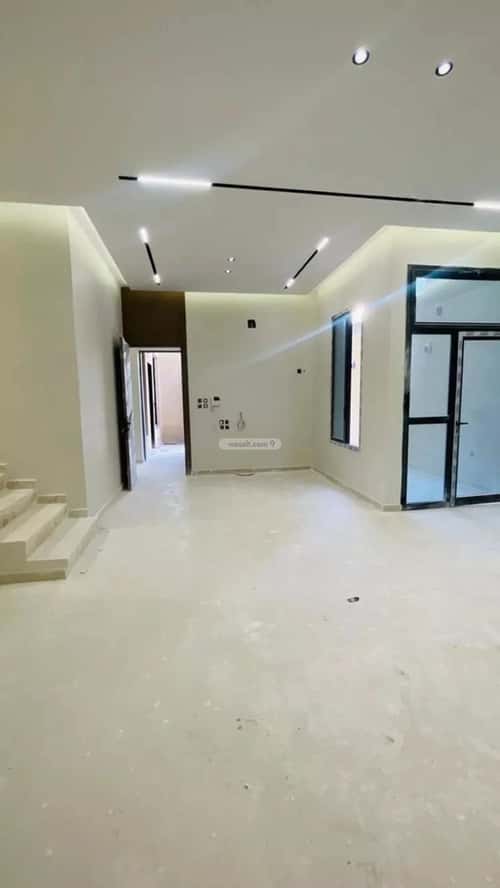 فيلا 336 متر مربع شرقية على شارع 20م الحزم، غرب الرياض، الرياض