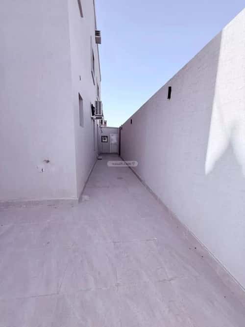 دور 325 متر مربع ب 4 غرف المونسية، شرق الرياض، الرياض