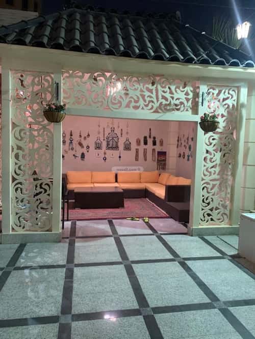 فيلا 1617 متر مربع شمالية غربية على شارع 15م الربيع، شمال الرياض، الرياض