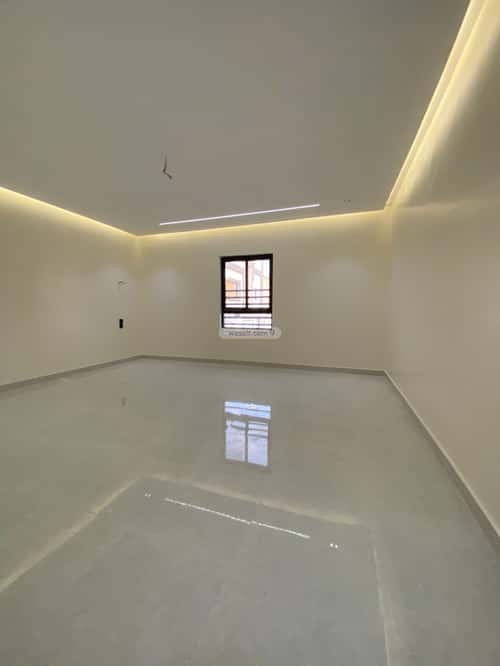 فيلا 300 متر مربع مع شقتين واجهة شرقية الراشدية، مكة المكرمة