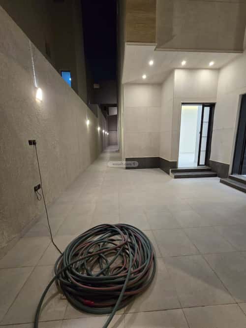 Floor 192 SQM with 5 Bedrooms Al Marjan, East Riyadh, Riyadh
