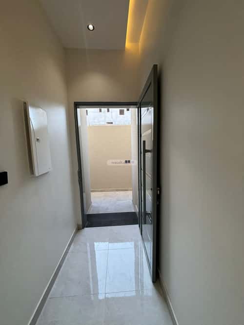 Apartment 222 SQM with 6 Bedrooms The Light, Khamis Mushait