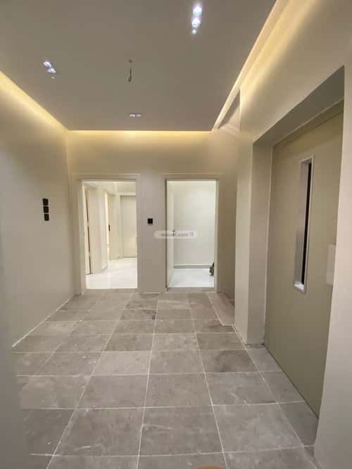 فيلا 300 متر مربع مع شقتين واجهة شرقية الراشدية، مكة المكرمة