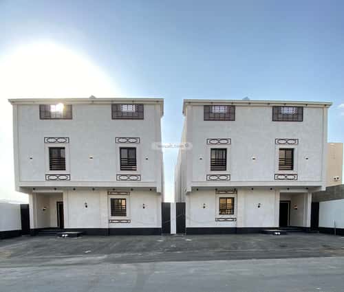 فيلا 300 متر مربع مع شقتين واجهة شرقية الراشدية، مكة المكرمة