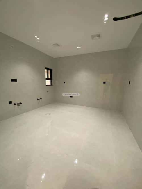 فيلا 300 متر مربع مع شقتين واجهة شرقية الراشدية، مكة المكرمة