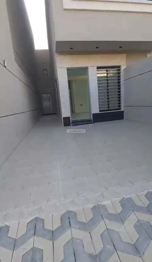 Floor 183 SQM with 3 Bedrooms Al-Awaly, West Riyadh, Riyadh