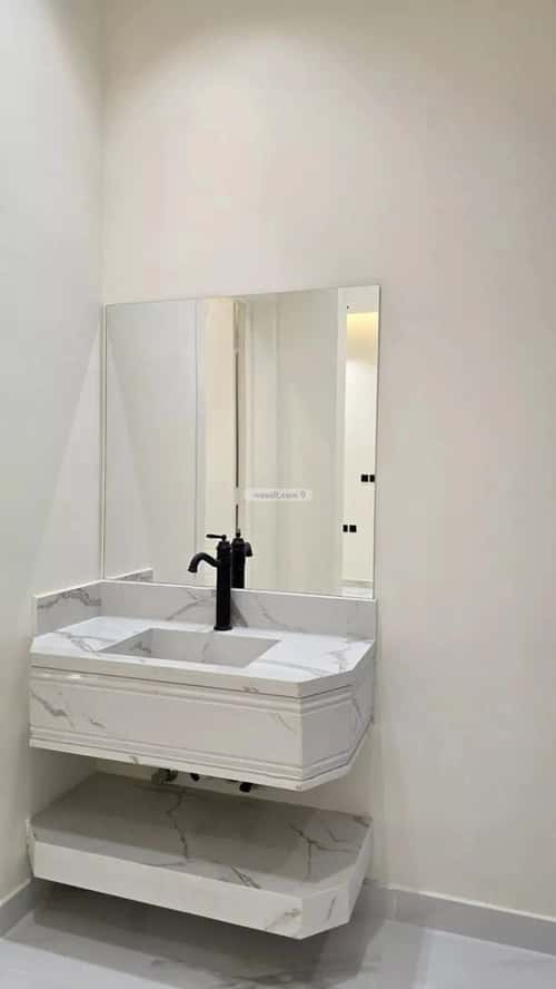 شقة 139 متر مربع ب 4 غرف الزهرة، غرب الرياض، الرياض